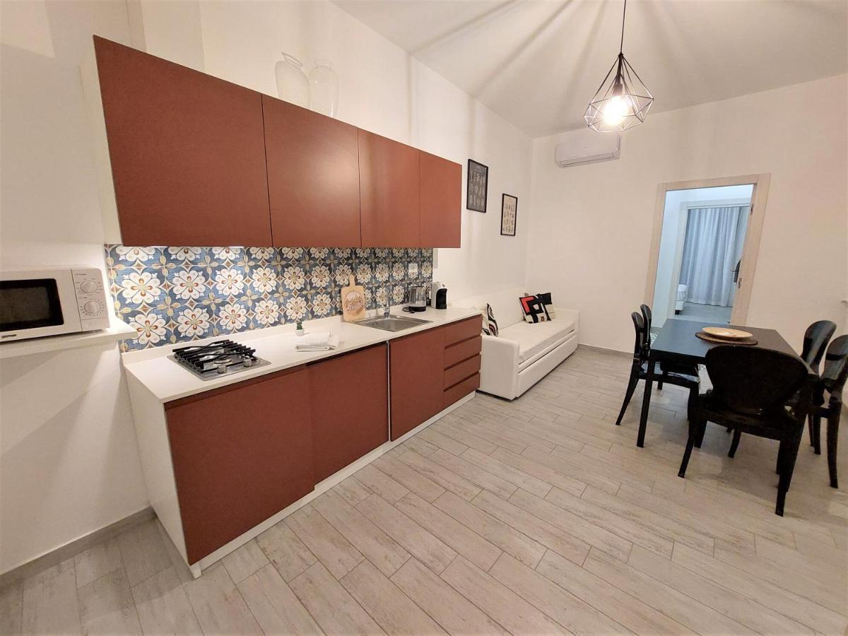 Leone Apartments Палермо Екстер'єр фото